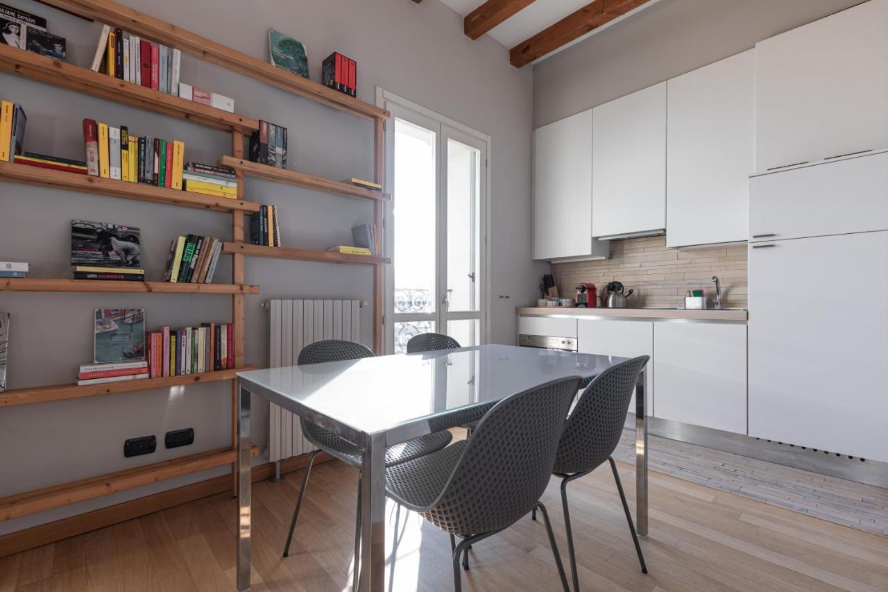 Beplace Apartments In Isola Milan Bagian luar foto
